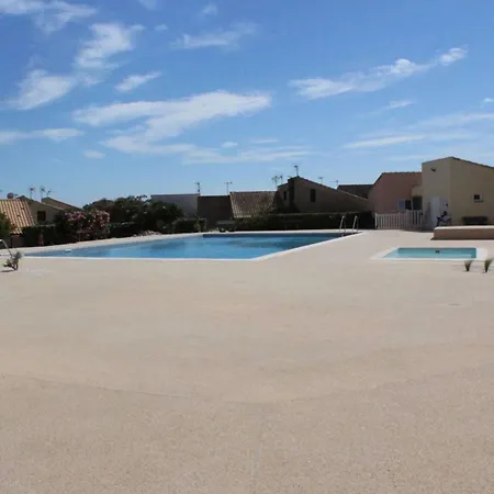 Maison Mezzanine A Saint Pierre La - Fr-1-229d-157 Holiday home