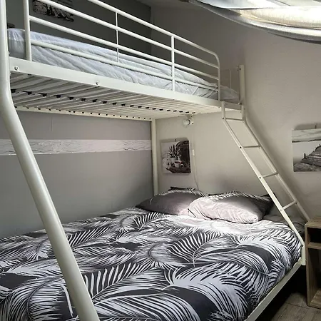 Holiday home Maison Mezzanine A Saint Pierre La - Fr-1-229d-157 Fleury (Aude)